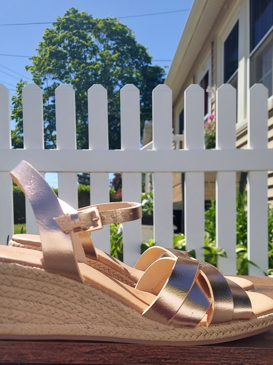 Lands' End Shoes - Lands End Metallic Rose Gold Espadrille Wedge Sandals Women Size 8.5 Coastal